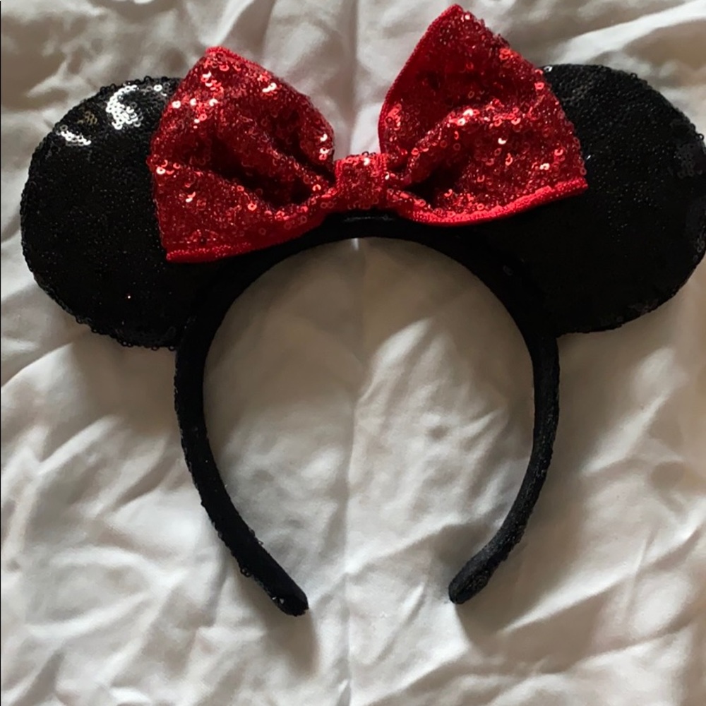 Minnie Mouse headband